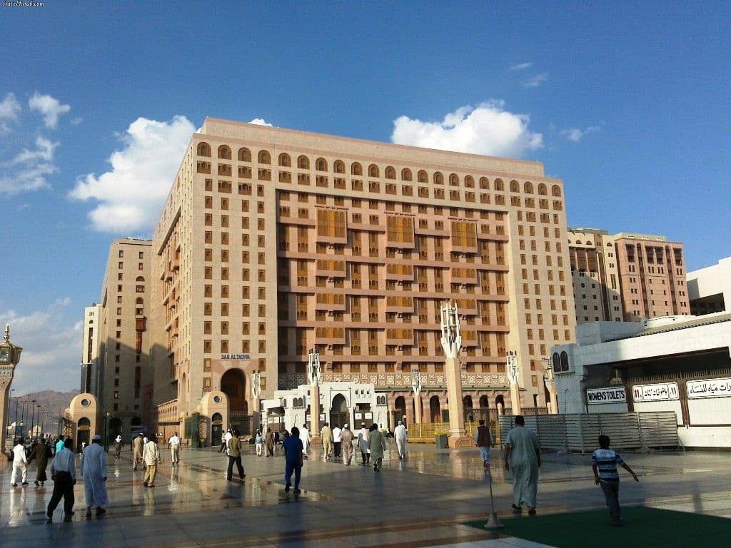 Madinah Hilton - 5-Star Luxury Accommodation